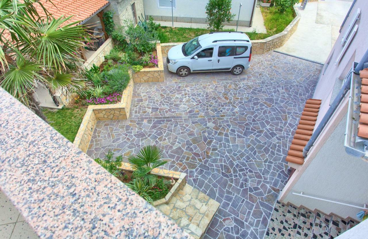 Apartments Stolfa Krk Town Exterior foto