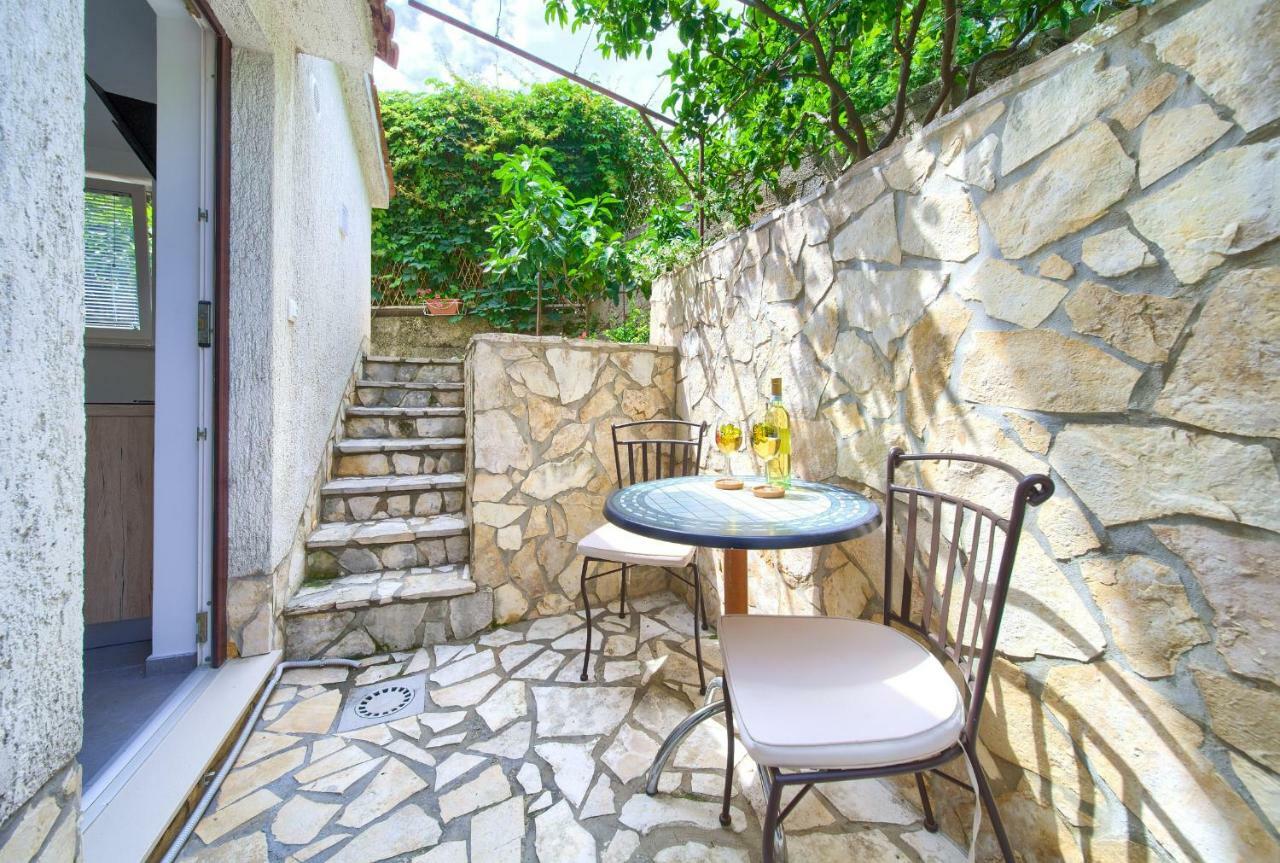 Apartments Stolfa Krk Town Exterior foto